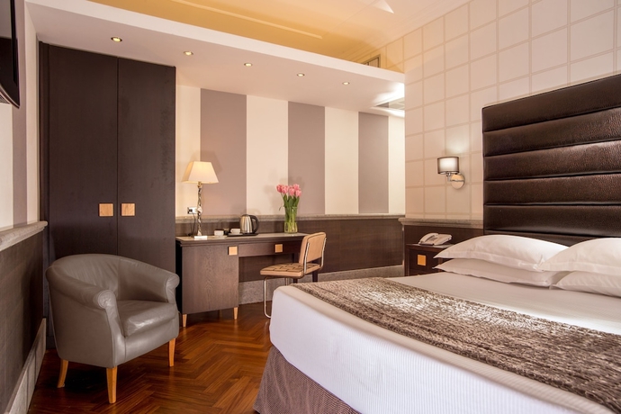 Imagen de la habitación del Hotel Royal Court, Roma. Foto 2