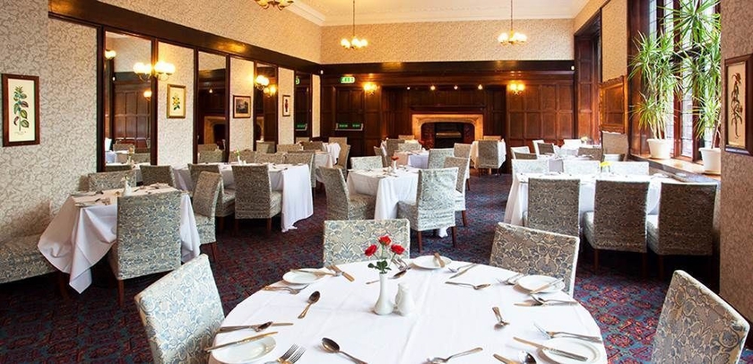 Imagen del bar/restaurante del Hotel Royal Court and Spa Coventry. Foto 1
