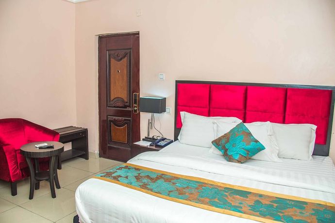 Imagen de la habitación del Hotel Royal Crest And Suites. Foto 3