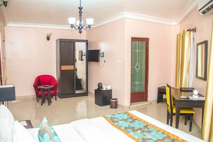 Imagen de la habitación del Hotel Royal Crest And Suites. Foto 8