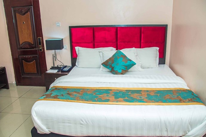 Imagen de la habitación del Hotel Royal Crest And Suites. Foto 10