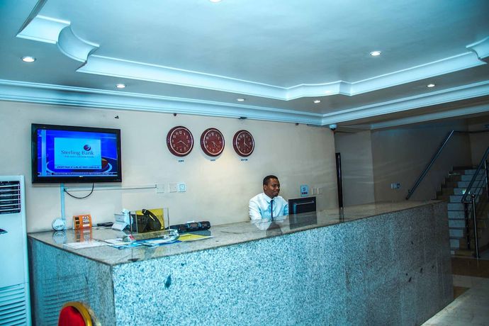 Imagen de los interiores del Hotel Royal Crest And Suites. Foto 19