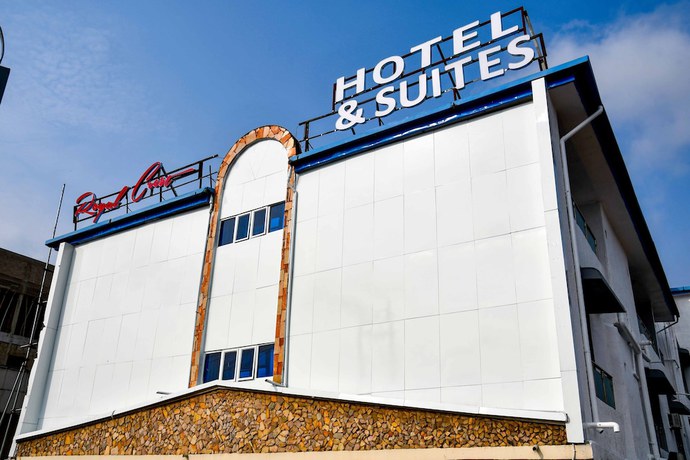 Imagen general del Hotel Royal Crest hotel and suite. Foto 3