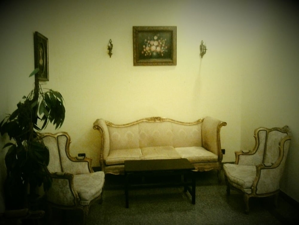 Imagen de los interiores del Hotel Royal Crown Alexandria. Foto 17