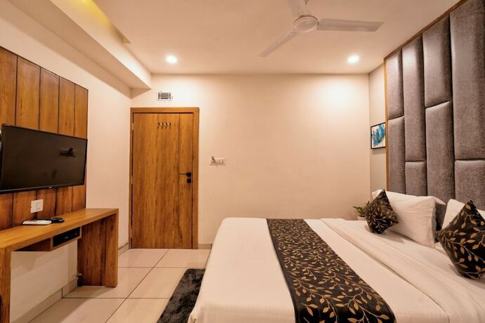 Imagen general del Hotel Royal Crown, Changodar. Foto 5