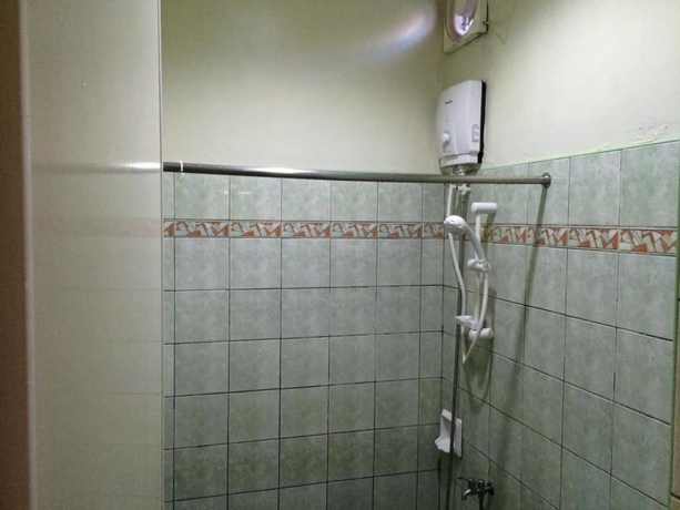 Imagen de la habitación del Hotel Royal Crown Inn. Foto 4