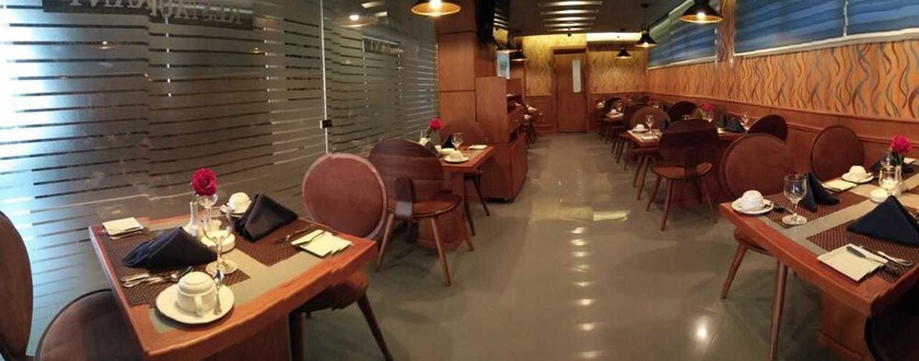 Imagen del bar/restaurante del Hotel Royal Day. Foto 4