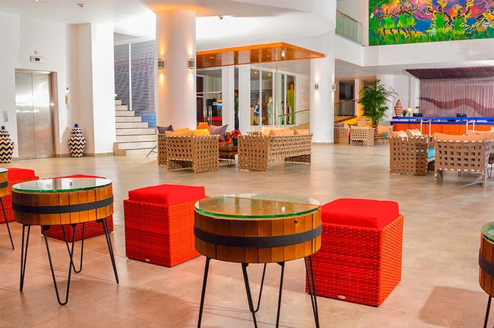 Imagen de los interiores del Hotel Royal Decameron Cornwall Beach. Foto 16