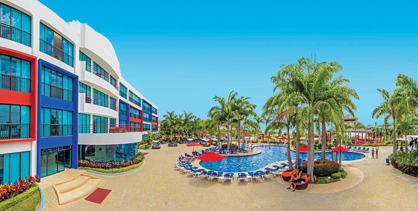 Imagen de la piscina del Hotel Royal Decameron Punta Centinela. Foto 13