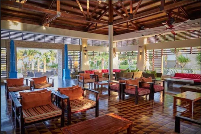 Imagen del bar/restaurante del Hotel Royal Decameron Punta Sal. Foto 3