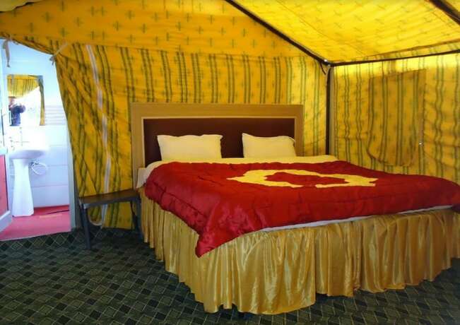 Imagen de la habitación del Hotel Royal Deluxe Camp. Foto 18