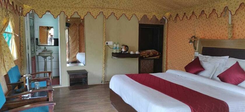 Imagen de la habitación del Hotel Royal Deluxe Camp. Foto 20