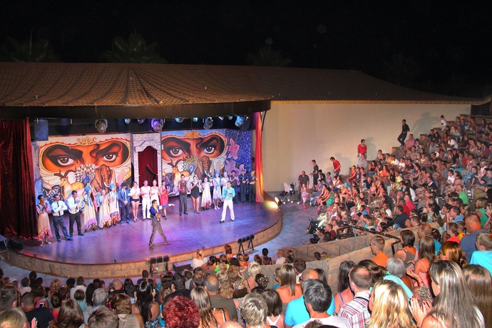 Imagen general del Hotel Royal Dragon – All Inclusive. Foto 4