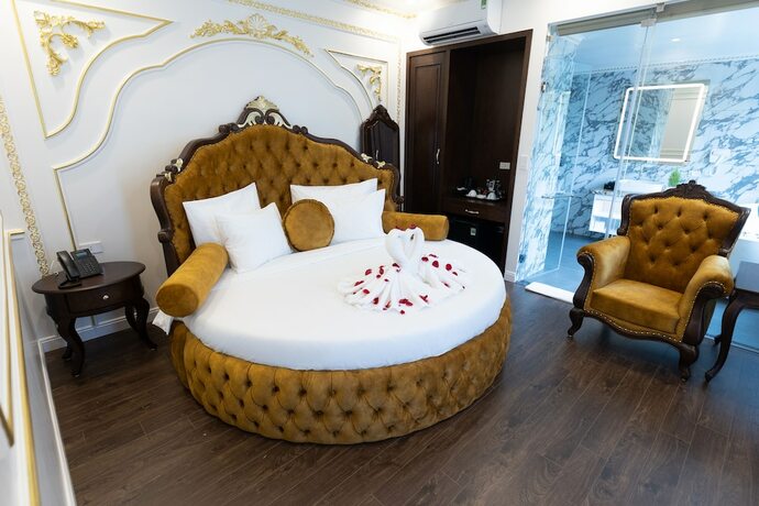 Imagen de la habitación del Hotel Royal Duong Noi. Foto 16