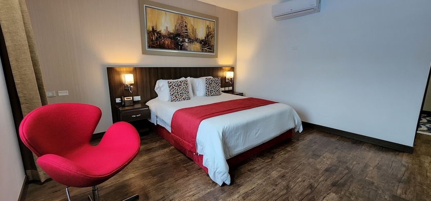 Imagen de la habitación del Hotel Royal Elim Internacional. Foto 8