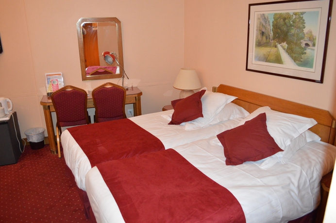 Imagen general del Hotel Royal Elysées. Foto 3