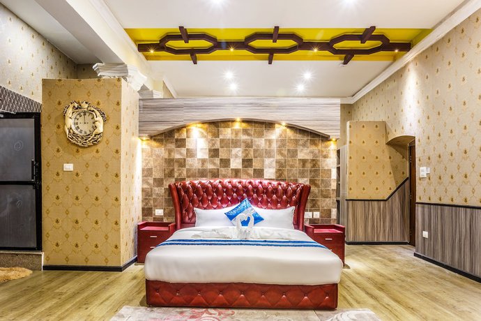 Imagen de la habitación del Hotel Royal Empire Boutique. Foto 10