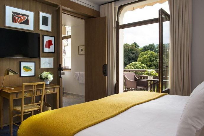 Imagen de la habitación del Hotel Royal Evian Resort. Foto 13