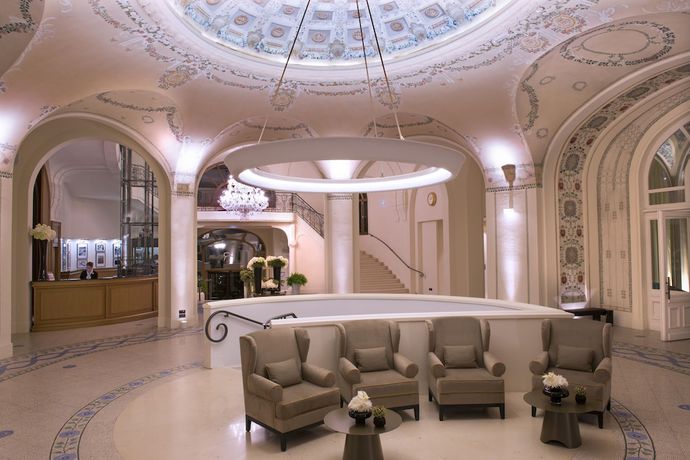 Imagen de los interiores del Hotel Royal Evian Resort. Foto 20