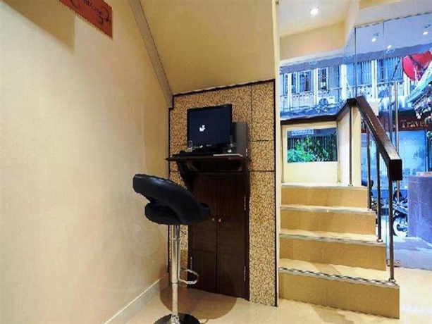 Imagen general del Hotel Royal Express Inn Sukhumvit by Compass Hospitality. Foto 1