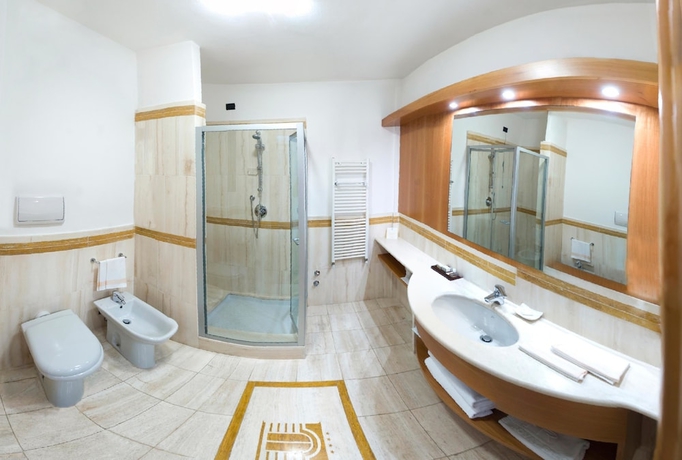 Imagen de la habitación del Hotel Royal Falcone. Foto 12