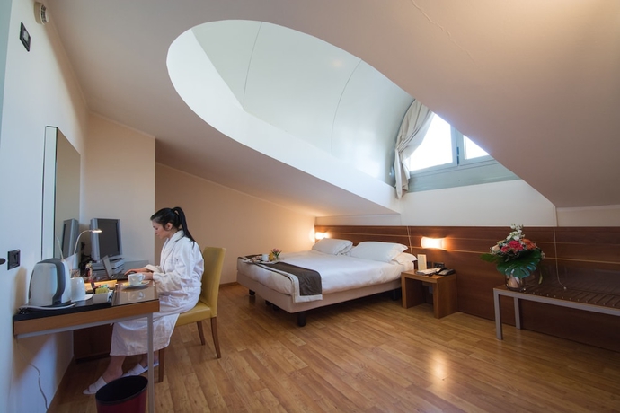 Imagen de la habitación del Hotel Royal Falcone. Foto 16