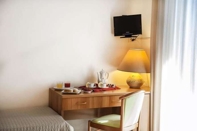 Imagen de la habitación del Hotel Royal, Fortino. Foto 8