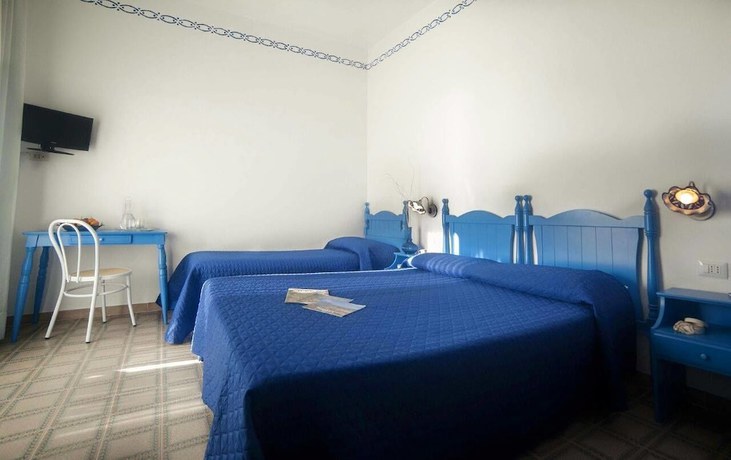 Imagen de la habitación del Hotel Royal, Fortino. Foto 12
