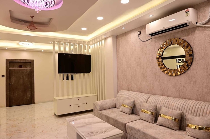 Imagen de los interiores del Hotel Royal Galaxy Homes. Foto 12