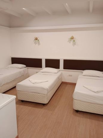 Imagen de la habitación del Hotel Royal Garden Home. Foto 5
