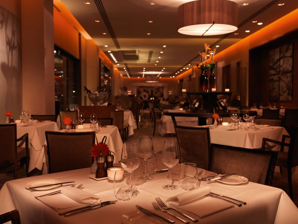 Imagen del bar/restaurante del Hotel Royal Garden, Kensington. Foto 5