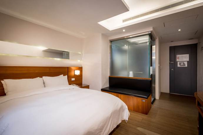 Imagen de la habitación del Hotel Royal Garden, Nuevo Taip&eacute;i. Foto 9