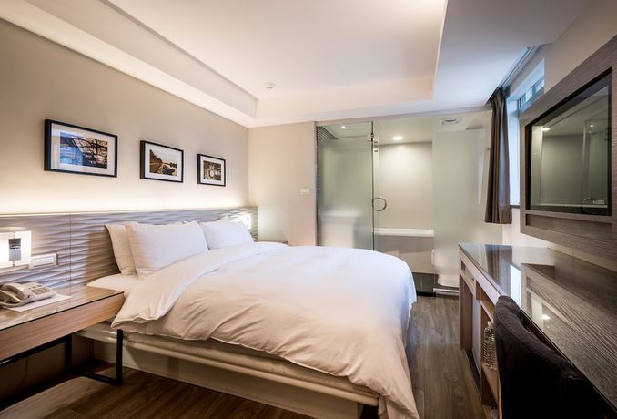 Imagen de la habitación del Hotel Royal Garden, Nuevo Taip&eacute;i. Foto 14