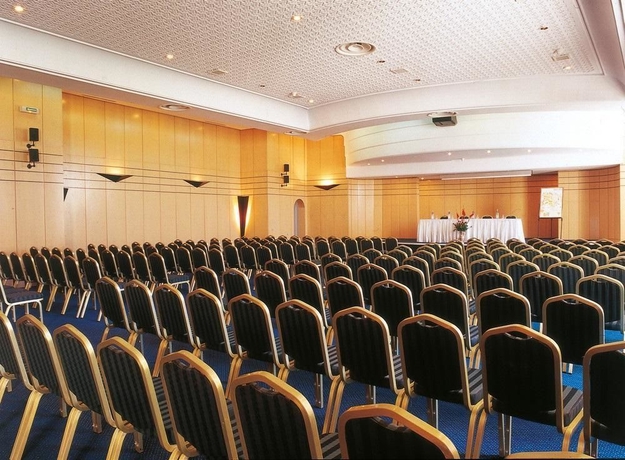 Imagen de los interiores del Hotel Royal Garden Palace (families and Couples). Foto 7