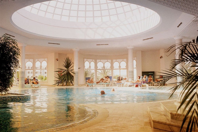Imagen de la piscina del Hotel Royal Garden Palace (families and Couples). Foto 14