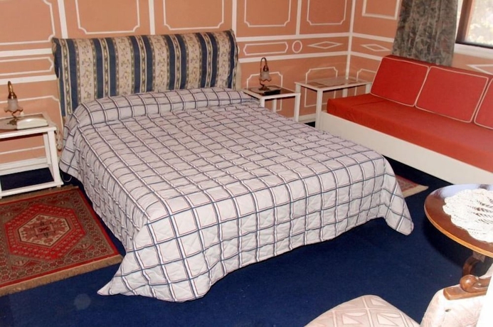 Imagen de la habitación del Hotel Royal Gardens. Foto 4