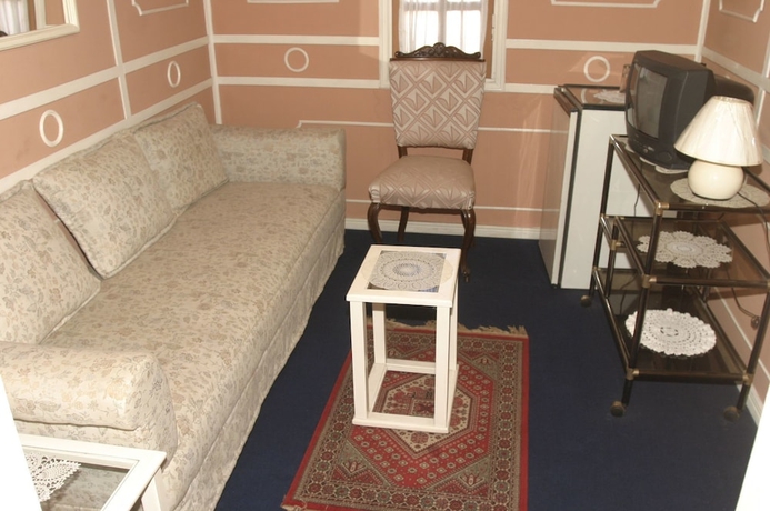 Imagen de la habitación del Hotel Royal Gardens. Foto 8