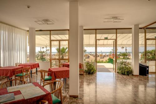 Imagen general del Hotel Royal Garn&igrave;. Foto 14