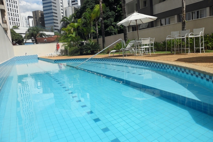 Imagen de la piscina del Hotel Royal Golden Savassi. Foto 19