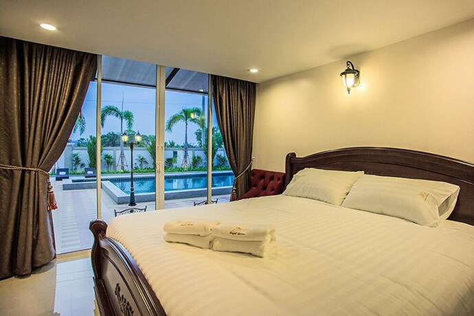 Imagen de la habitación del Hotel Royal Graces Pool Villas. Foto 24