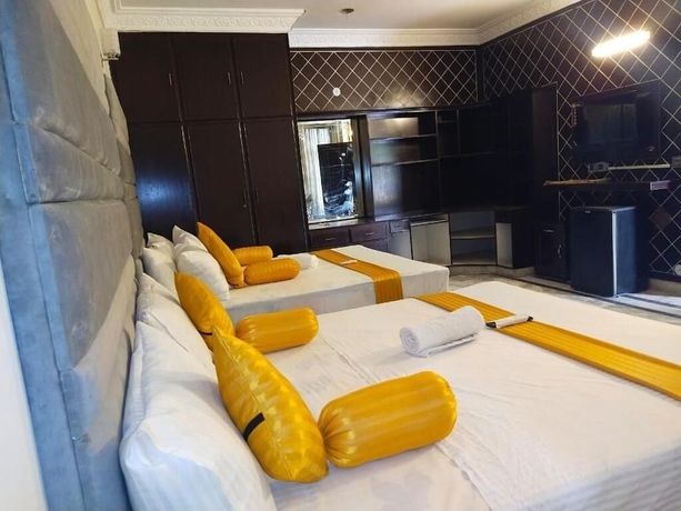 Imagen de la habitación del Hotel Royal Grand. Foto 8