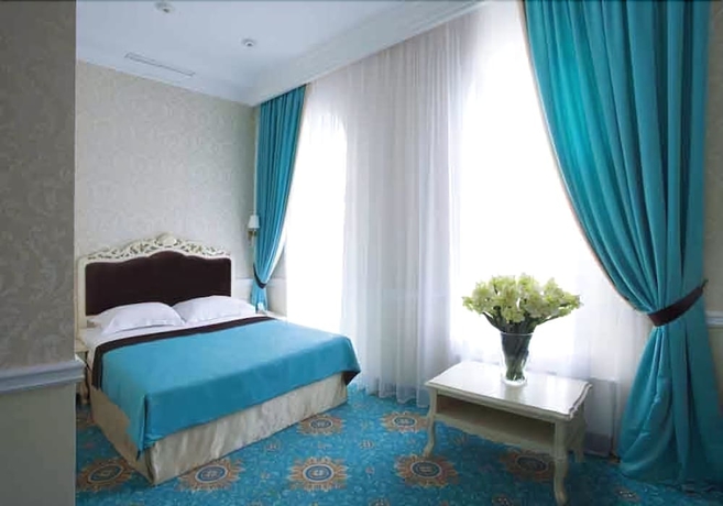 Imagen de la habitación del Hotel Royal Grand, Kiev. Foto 6