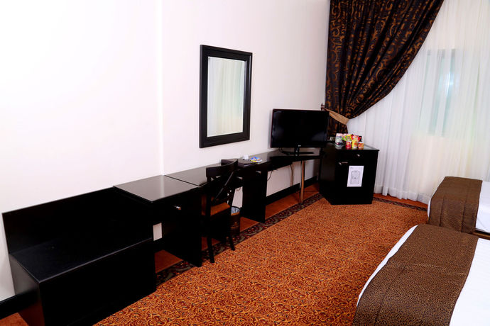 Imagen de la habitación del Hotel Royal Grand Suite. Foto 7