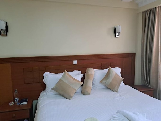 Imagen de la habitación del Hotel Royal Green Gardens. Foto 13