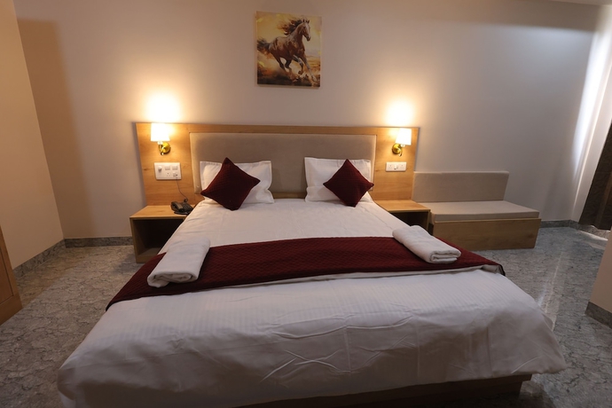 Imagen de la habitación del Hotel Royal Greens. Foto 13