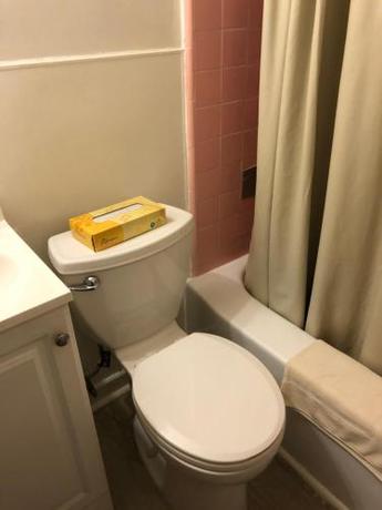 Imagen de la habitación del Hotel Royal Grove Waikiki. Foto 7