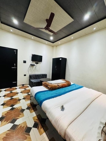 Imagen de la habitación del Hotel Royal Guest House, Almora. Foto 12