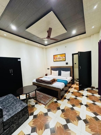 Imagen de la habitación del Hotel Royal Guest House, Almora. Foto 13