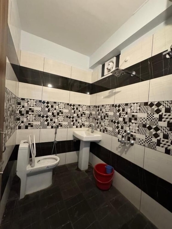 Imagen de la habitación del Hotel Royal Guest House, Almora. Foto 15