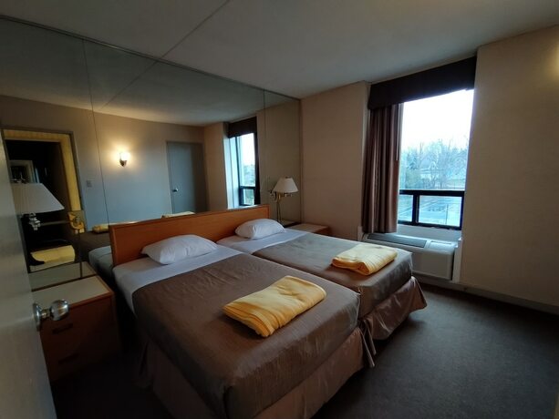 Imagen de la habitación del Hotel Royal Harbour Resort. Foto 19